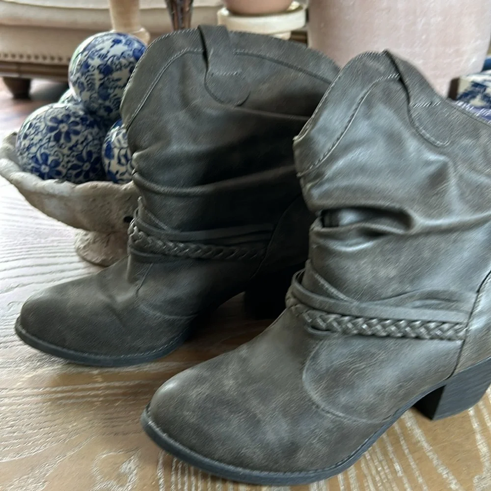 Women Charcoal Gray Western Paper Bag Ankle Booties Boots Size 8